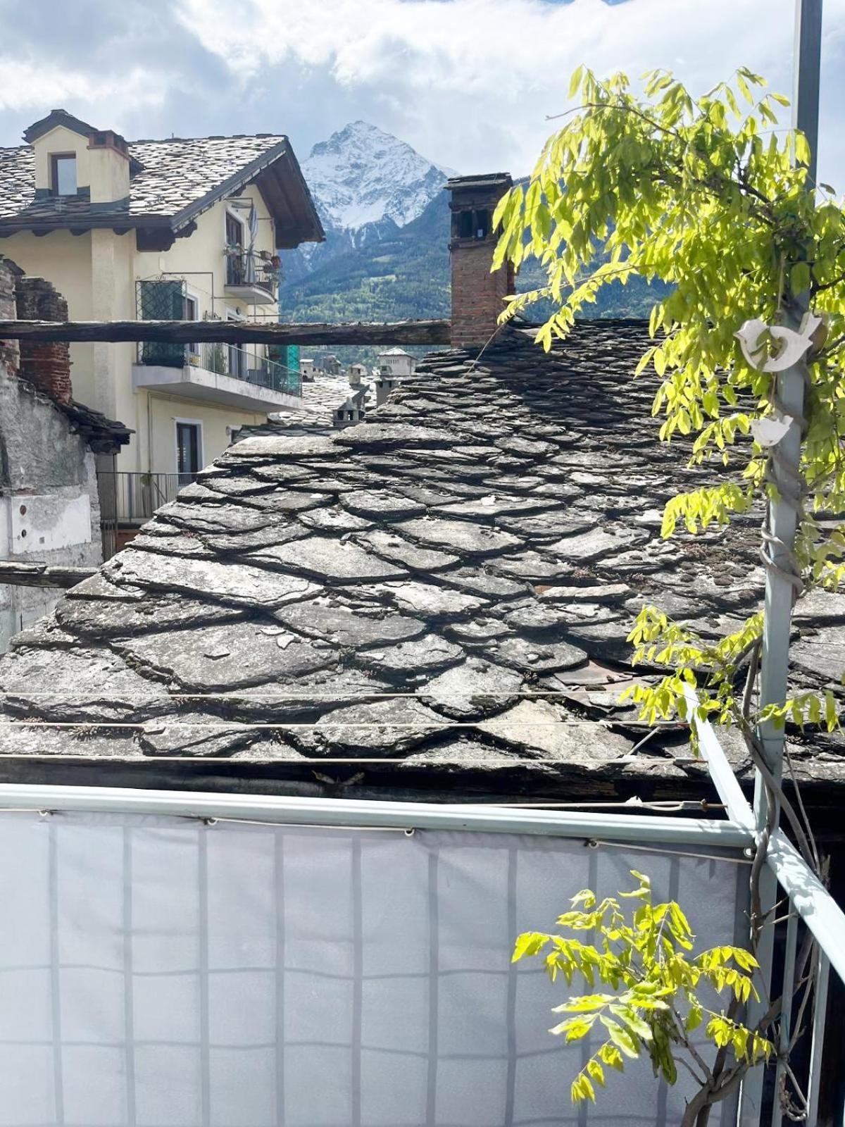 You And Me Nel Cuore Antico Di Aosta Eksteriør bilde